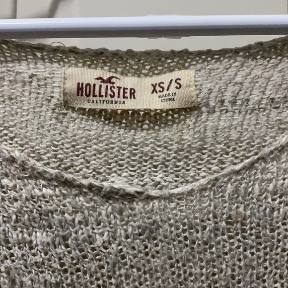 Hollister long sleeve - Picture 3 of 3